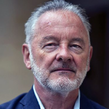 POET ROBIN ROBERTSON WINS £25,000 WALTER SCOTT PRIZE