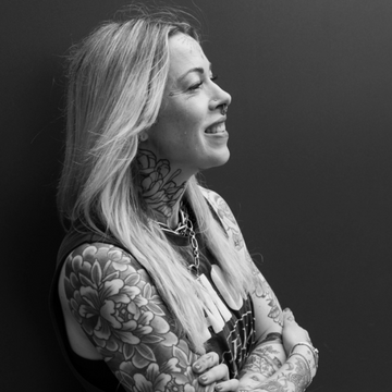 Meet Helen Mort